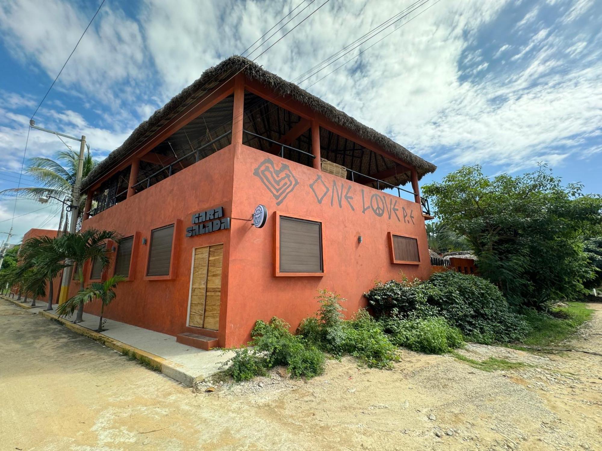 One Love Hostal Puerto Escondido エクステリア 写真