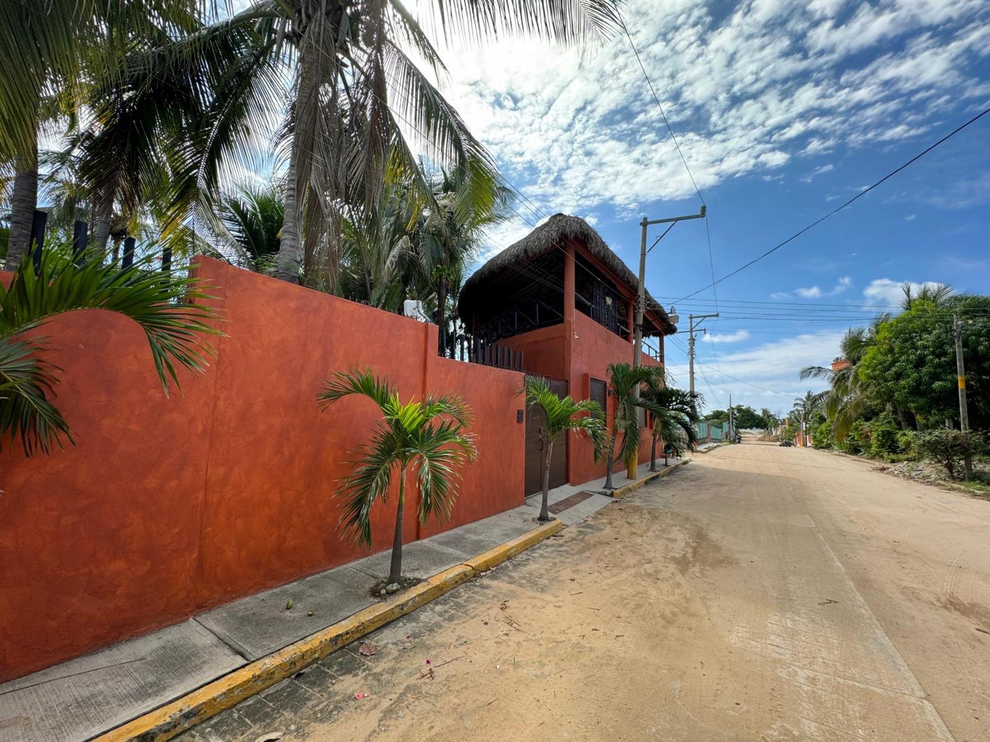 One Love Hostal Puerto Escondido エクステリア 写真