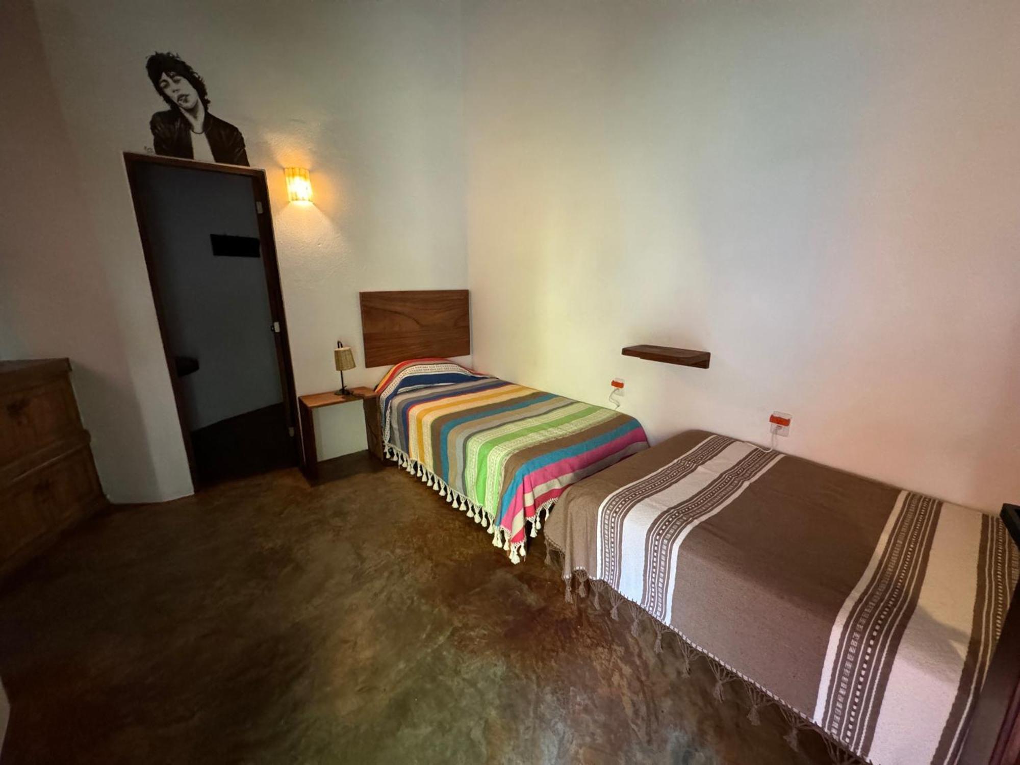 One Love Hostal Puerto Escondido エクステリア 写真
