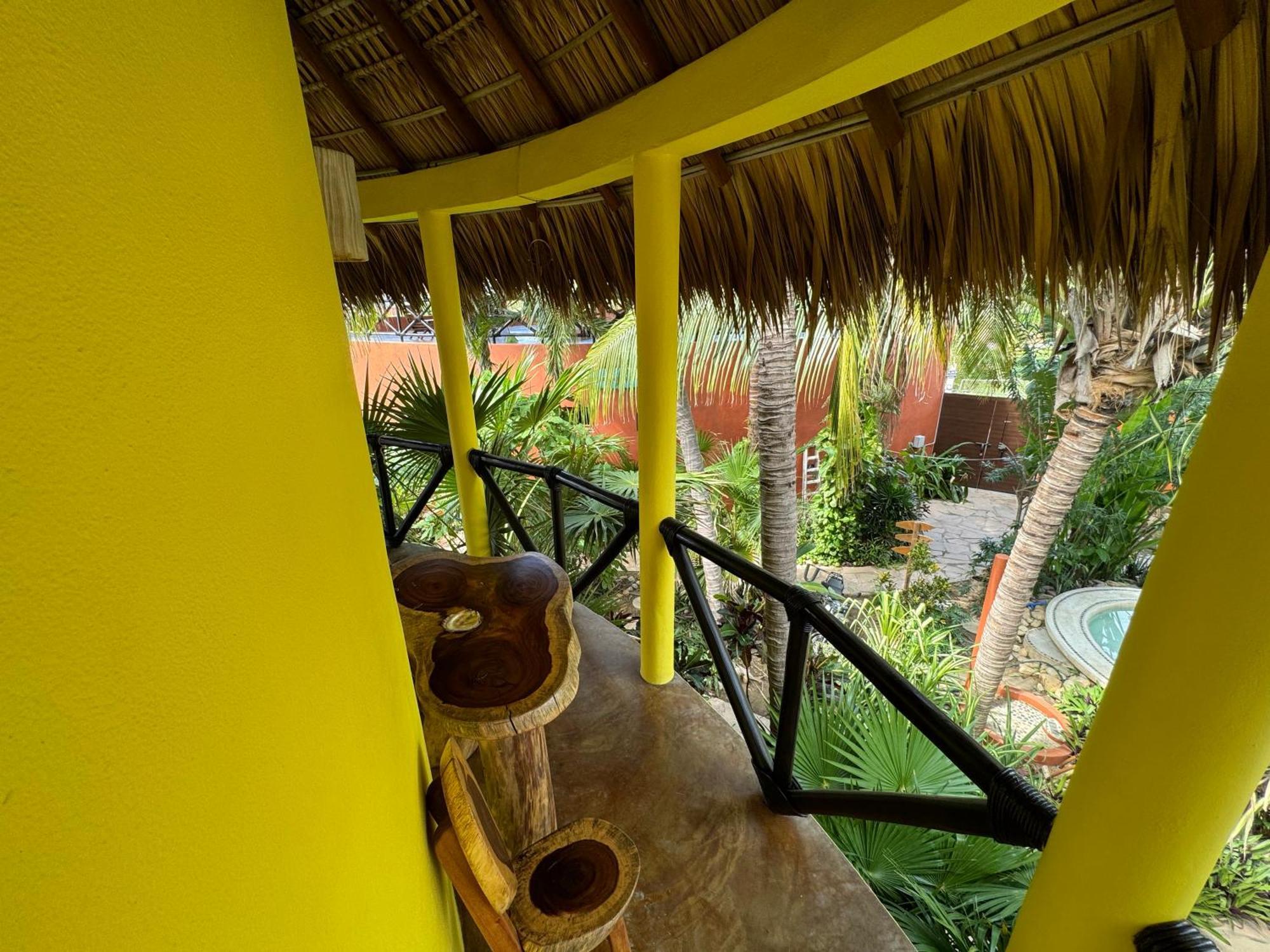 One Love Hostal Puerto Escondido エクステリア 写真